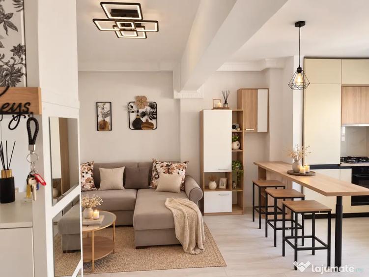 Apartament cu 2 camere decomandat în Central