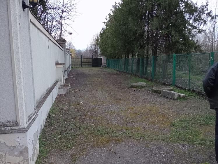 Teren intravilan de 2000 mp, în Străulești