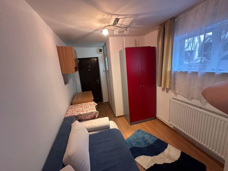 Garsonieră decomandată, mobilată în Mărăști
