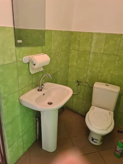 Spațiu comercial, de 80 mp, în Central