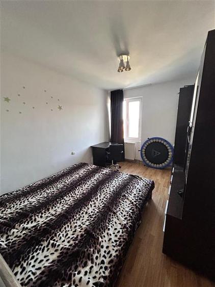 Apartament cu 2 camere semidecomandat în Moroasa 2
