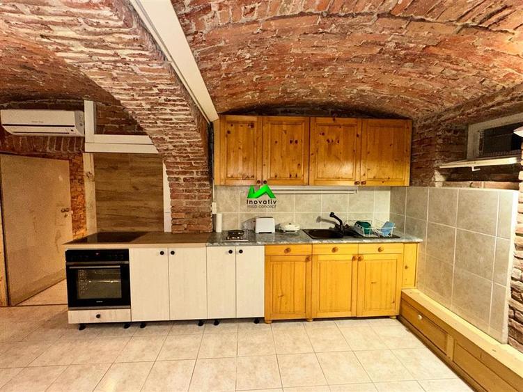 Casă individuală cu 6 camere cu Teren 400 Mp în Turnișor