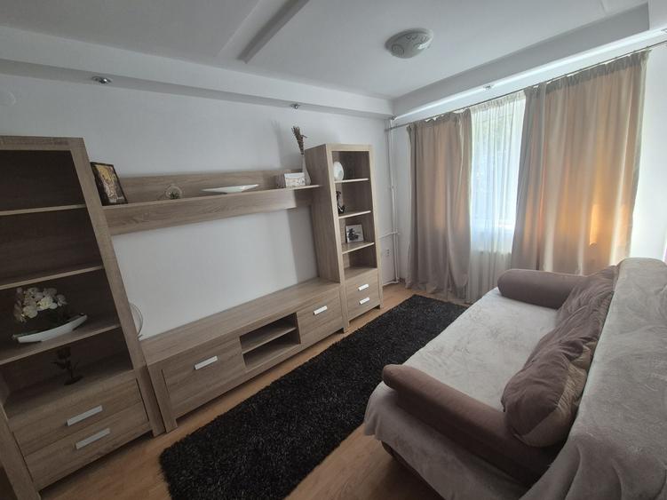 Apartament cu 2 camere decomandat în Ultracentral