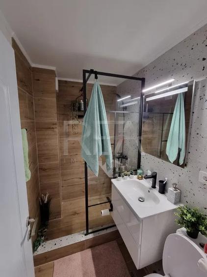 Apartament cu 4 camere decomandat, mobilat în Nerva Traian
