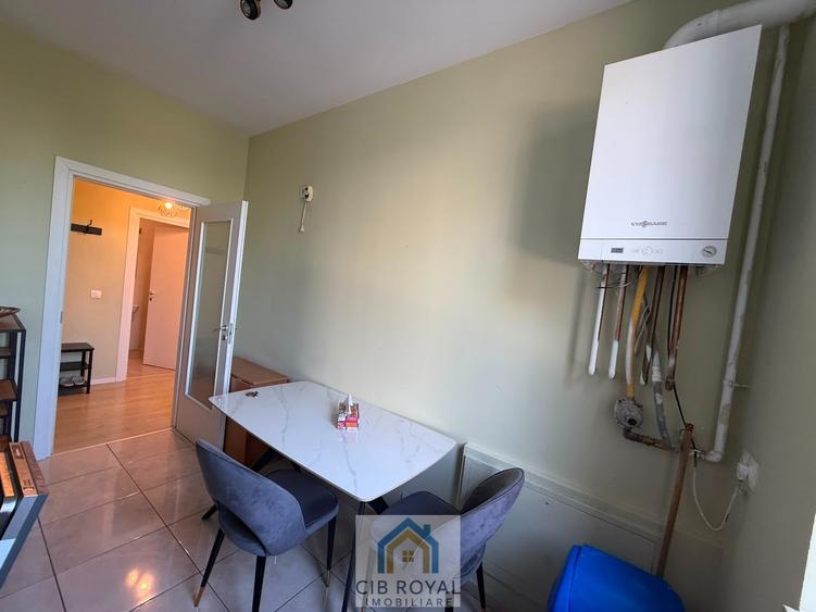 Apartament cu 2 camere decomandat în Aviației