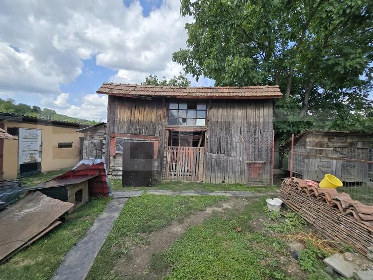 Casă cu Teren 719 Mp în Chinari