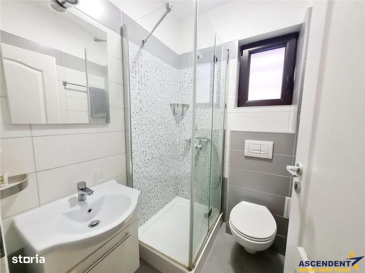 Apartament cu 3 camere decomandat, mobilat în Central
