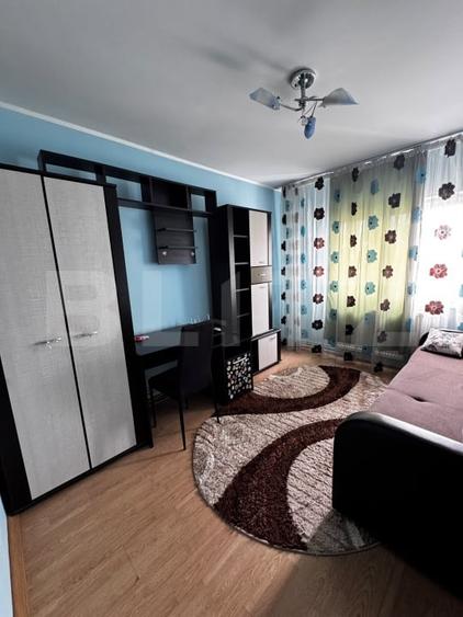 Apartament cu 3 camere decomandat, mobilat în Câmpia Turzii