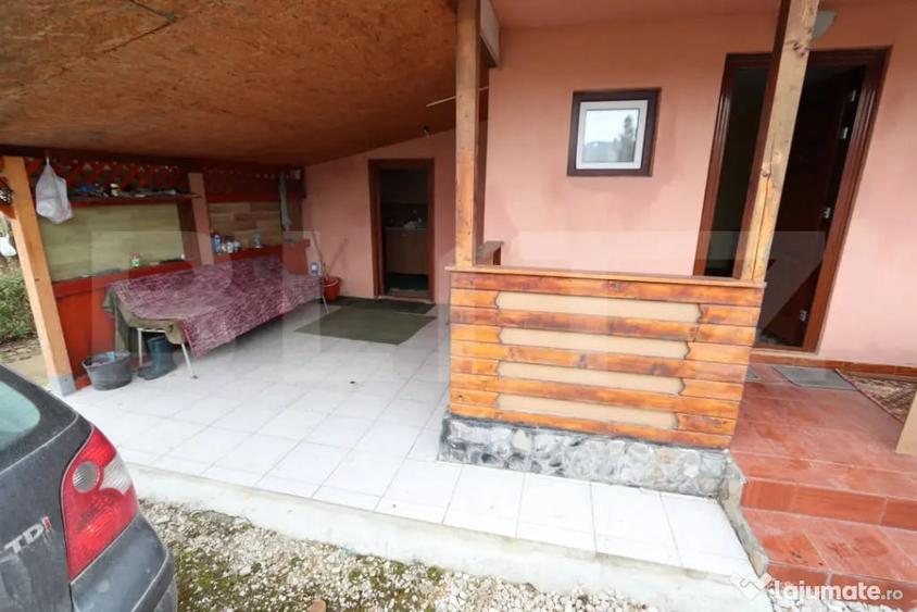 Casă cu 2 camere cu Teren 360 Mp în Central