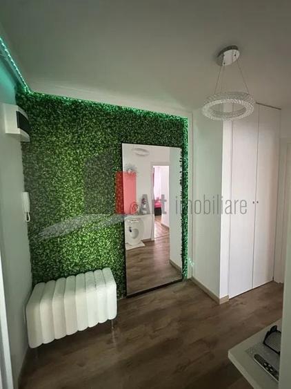 Apartament cu 2 camere decomandat în Lujerului