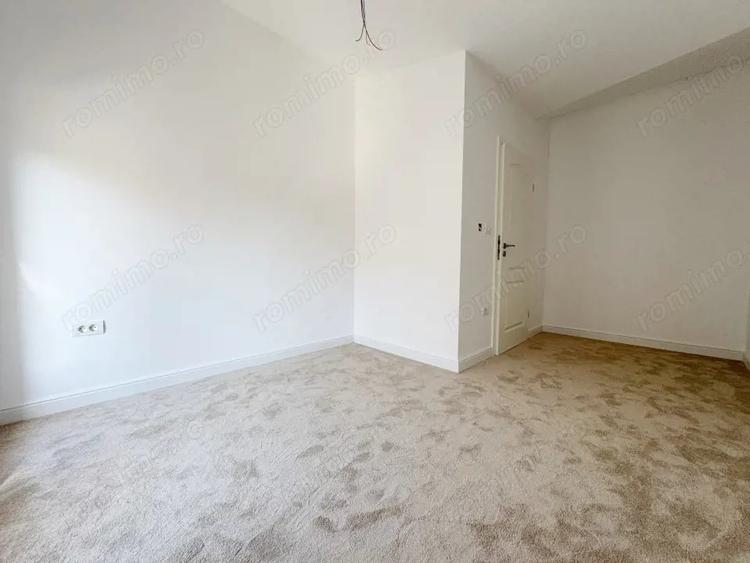 Casă cu 5 camere cu Teren 460 Mp în Giroc