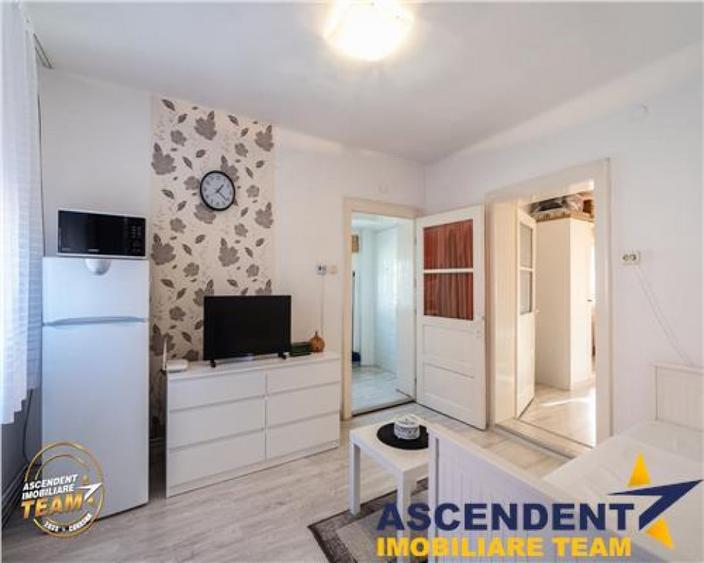 Casă cu 2 camere cu Teren 186 Mp în Simeria