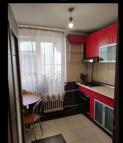 Apartament cu 2 camere decomandat, mobilat în Central