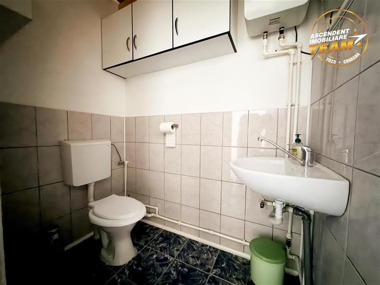 Spațiu comercial, de 35.349998474121 mp, în Simeria