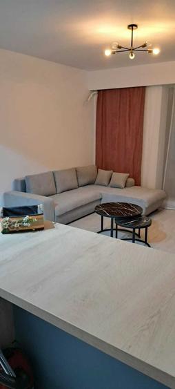 Apartament cu 2 camere decomandat în Politehnica