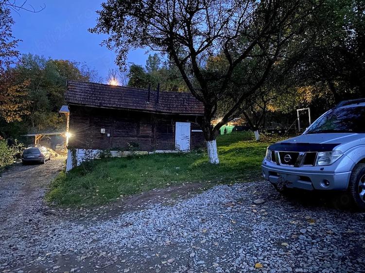 Teren de 750 mp, în Central