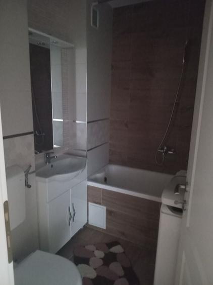 Garsonieră decomandată în Rogerius