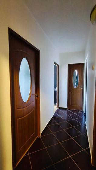 Apartament cu 3 camere decomandat în Frumoasa