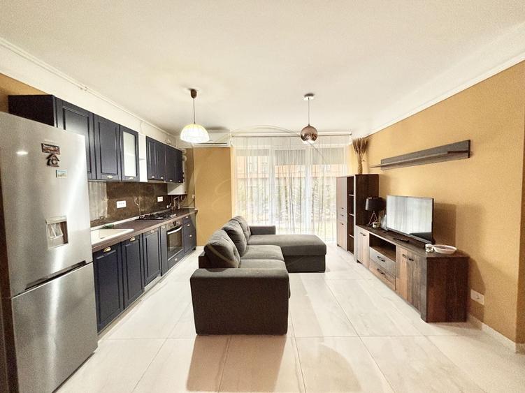 Apartament cu 2 camere semidecomandat, mobilat în Buziașului