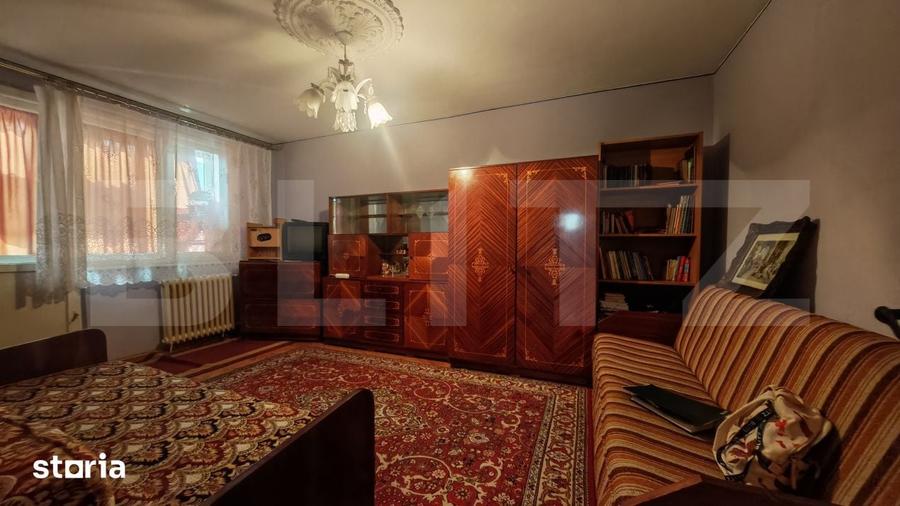 Apartament cu 3 camere decomandat în Decebal