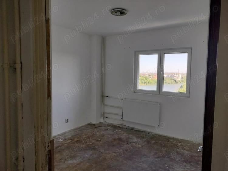 Apartament cu 2 camere semidecomandat în Pantelimon