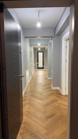 Apartament cu 3 camere decomandat în Herăstrău