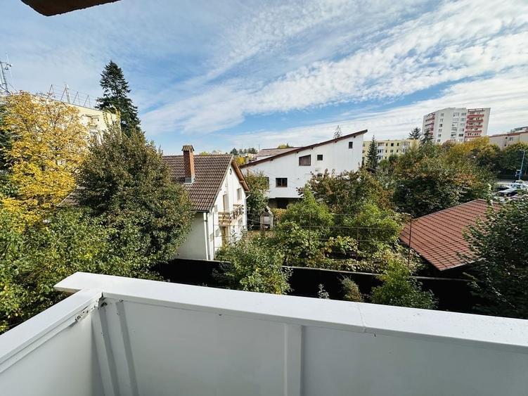 Apartament cu 2 camere decomandat în Griviței
