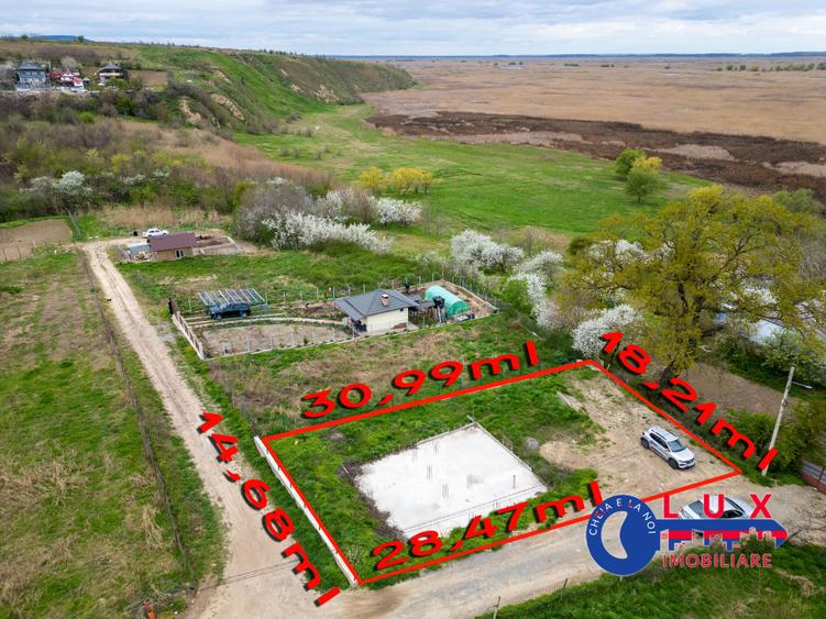 Teren Construcții intravilan de 500 mp, în Mineri