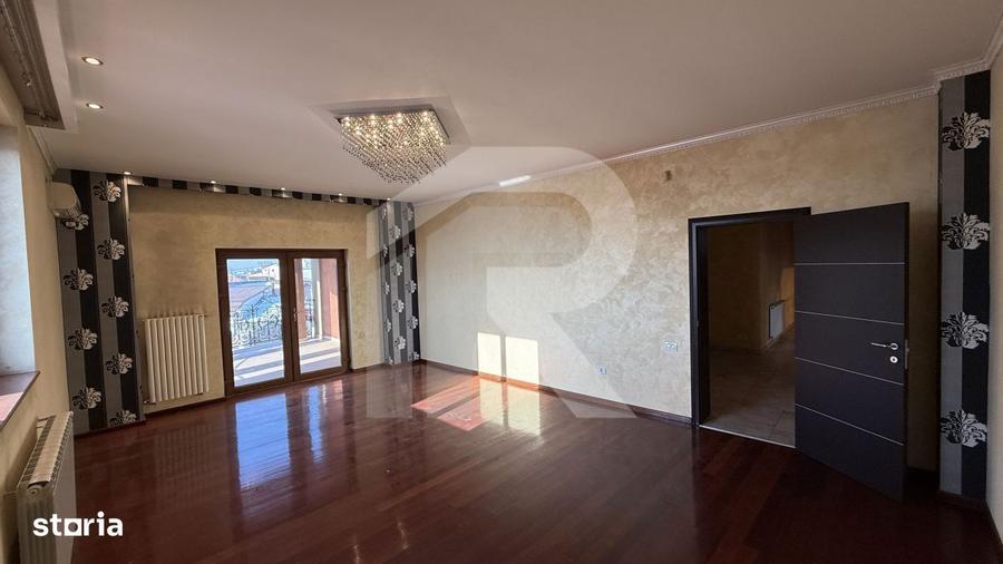 Casă cu 7 camere cu Piscina în Ferentari