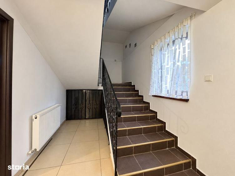 Casă cu 4 camere în Brătuia