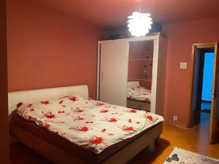 Garsonieră în Titan