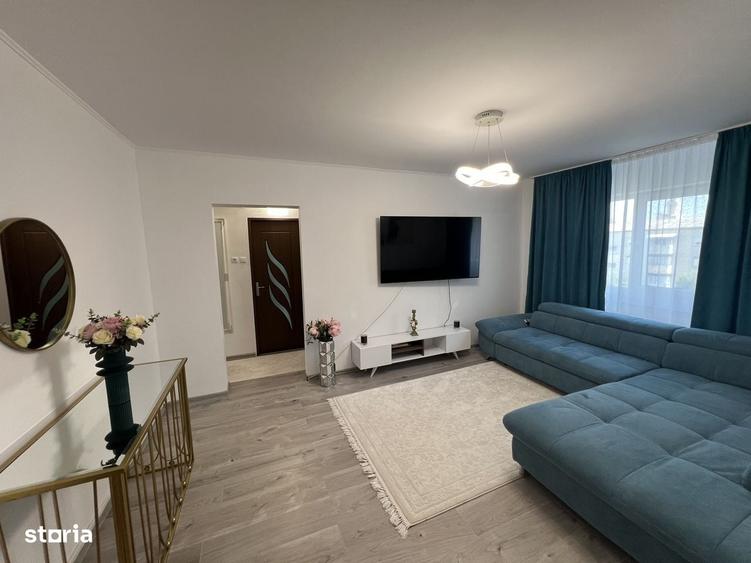 Apartament cu 3 camere în Micro 16