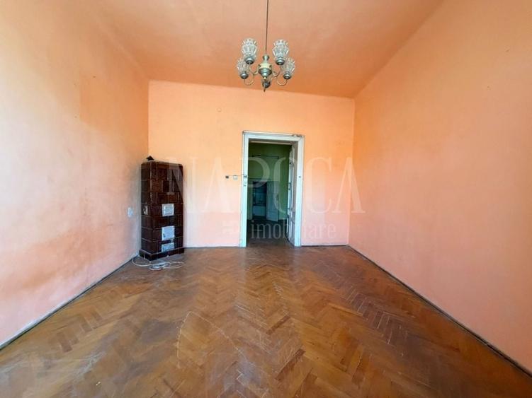 Apartament cu 4 camere semidecomandat în Central