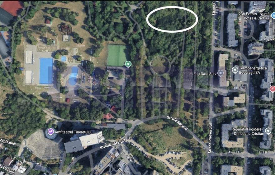 Teren intravilan de 2677 mp, în Tineretului