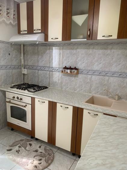Apartament cu 2 camere decomandat în Cug