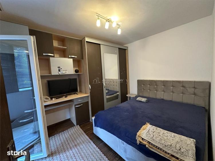 Resita, 2 Cam. Cf.2, semidec. et.1, Moroasa, Comisariat - 3
