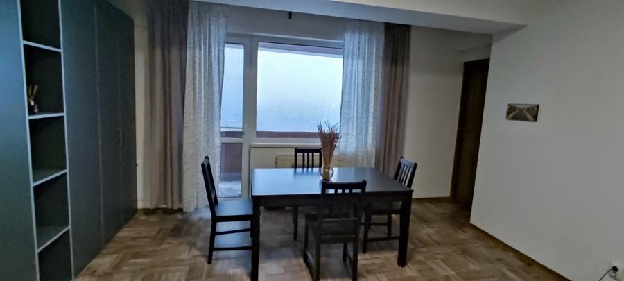 Apartament cu 2 camere decomandat, mobilat în Văcăresti