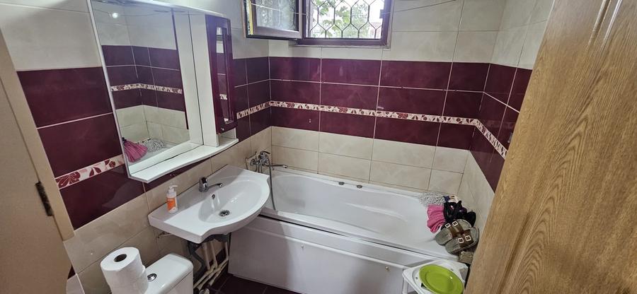 Apartament cu 2 camere semidecomandat în Tomis II