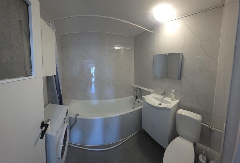 Apartament cu 2 camere semidecomandat în Turda