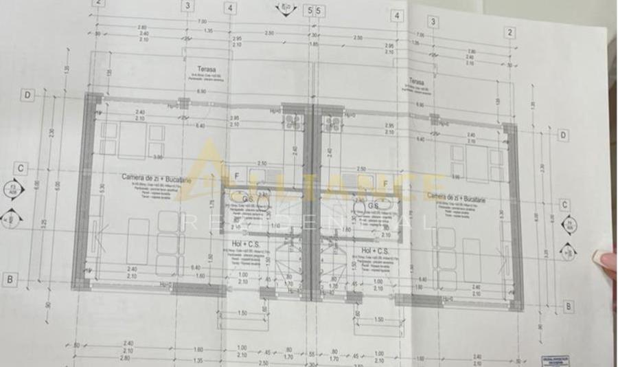 Duplex cu 4 camere cu Canalizare în Central