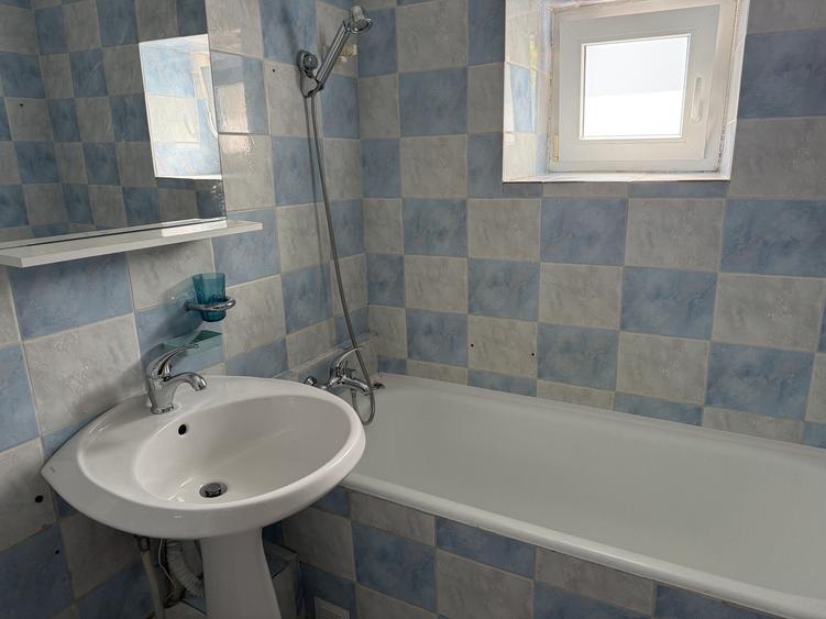 Apartament cu 2 camere semidecomandat, mobilat în Aviației