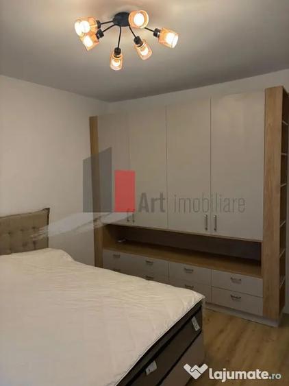 Casă cu 5 camere cu Teren 250 Mp în Central