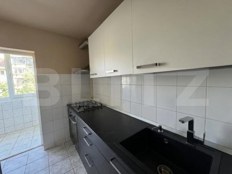 Apartament cu 2 camere decomandat, mobilat în Lunei