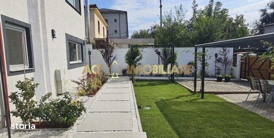 Casă cu 6 camere cu Canalizare în Central