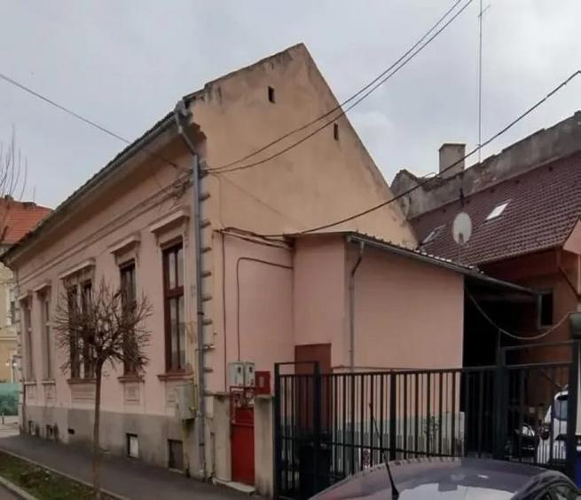 Spațiu comercial, de 213 mp, în Central