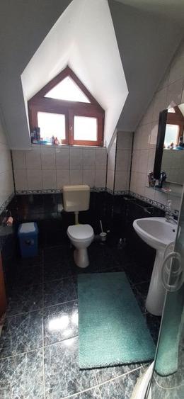Casă individuală cu 7 camere cu Canalizare în Cabana Vânătorilor