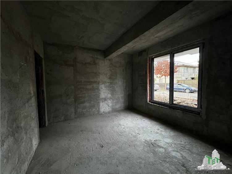 Duplex cu 5 camere cu Teren 250 Mp în Central