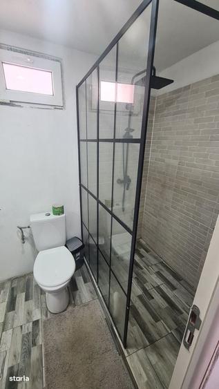 Casă cu 3 camere în Brăteasca