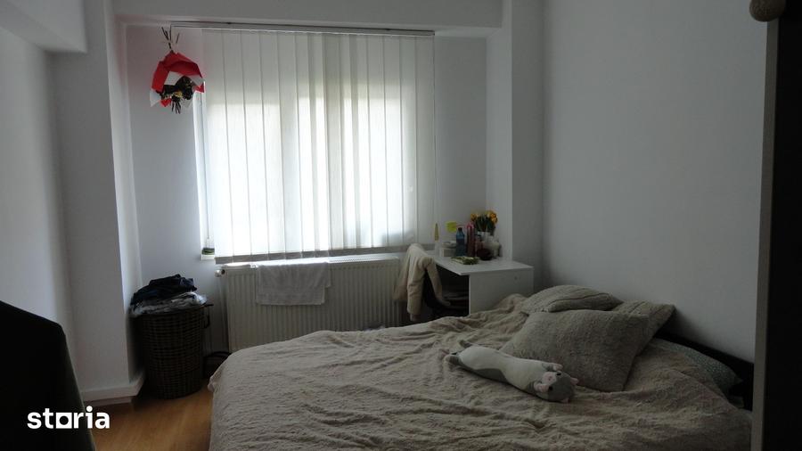 Apartament cu 3 camere în Mărăști