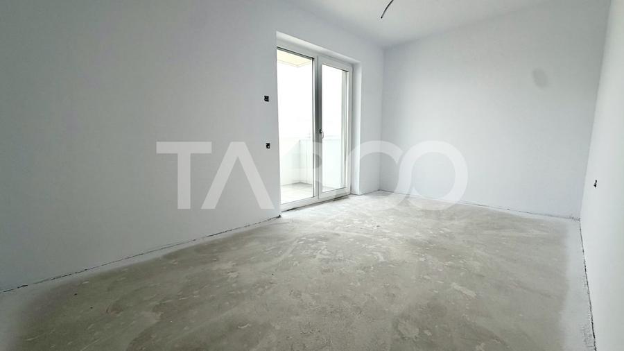 Apartament cu 3 camere semidecomandat în Iris